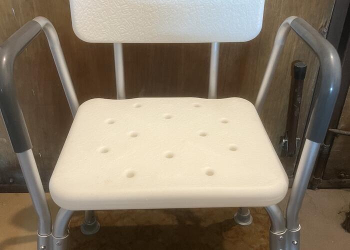 Grajewo ogłoszenia: Oddam krzesło do mycia chorego