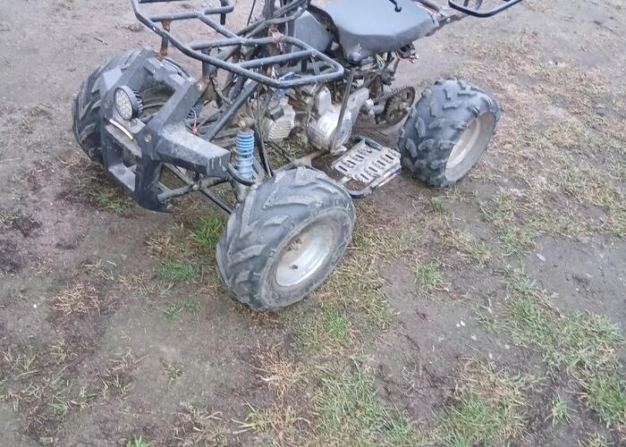 Grajewo ogłoszenia: Sprzedam Quada 110 stan dobry .